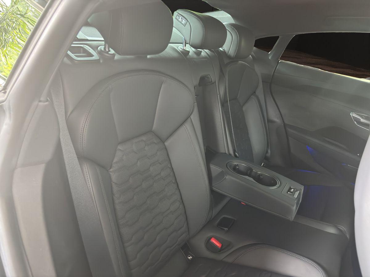 e-tron GT quattro 360° B&O HUD Matrix-LED+Laser