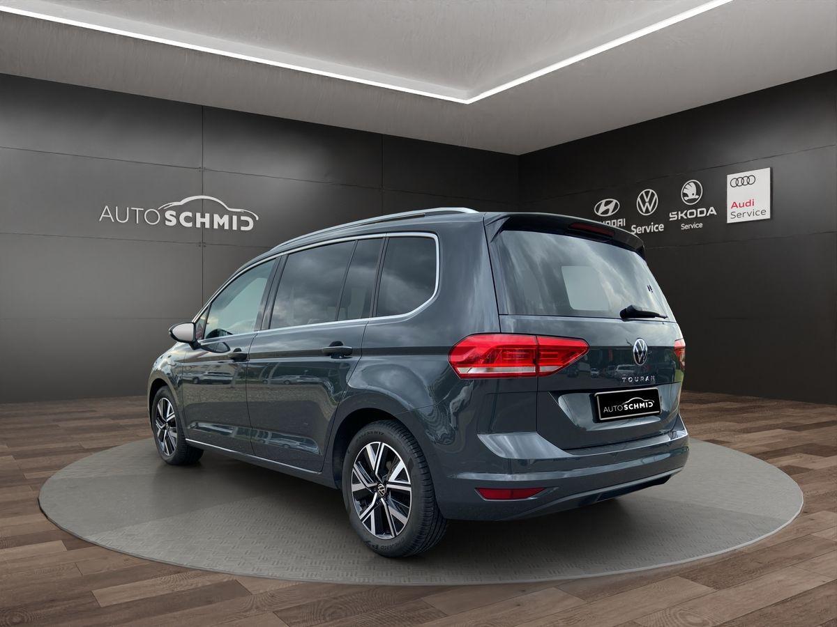 Touran Highline 1.5l TSI DSG LED Navi ACC 7-Sitzer