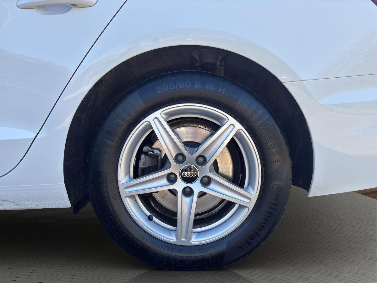 A4 35 TDI basis S-Tronic SHZ MATRIX LED