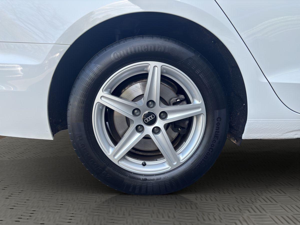 A4 35 TDI basis S-Tronic SHZ MATRIX LED
