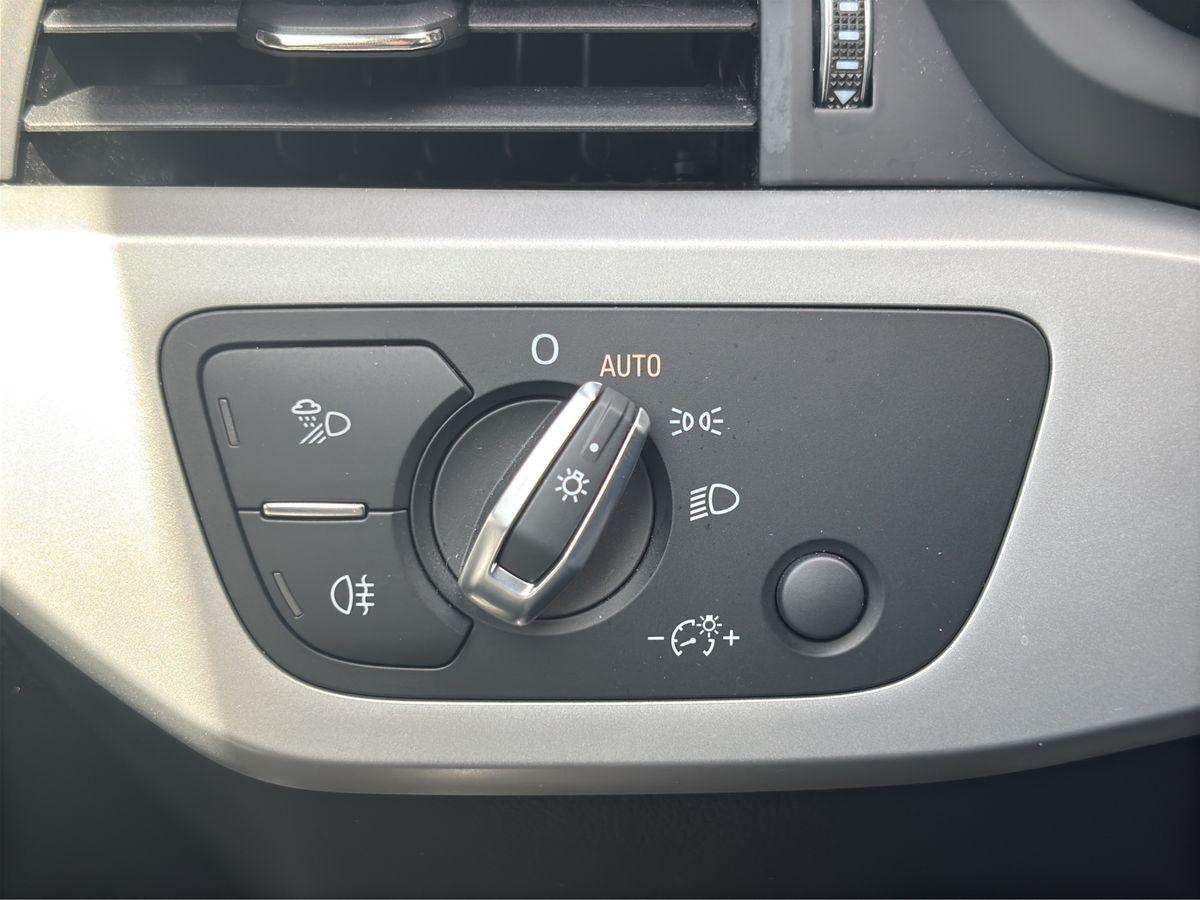 A4 Avant 2.0 TDI quattro AHK RFK STDHZ NAVI LED GRA
