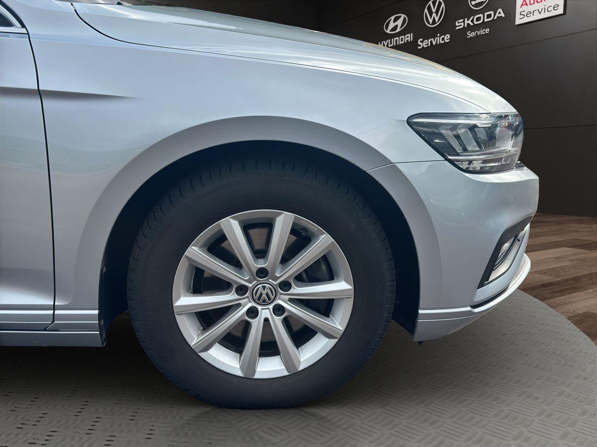 Passat Variant Business 2.0 TDI DSG RFK ACC NAVI