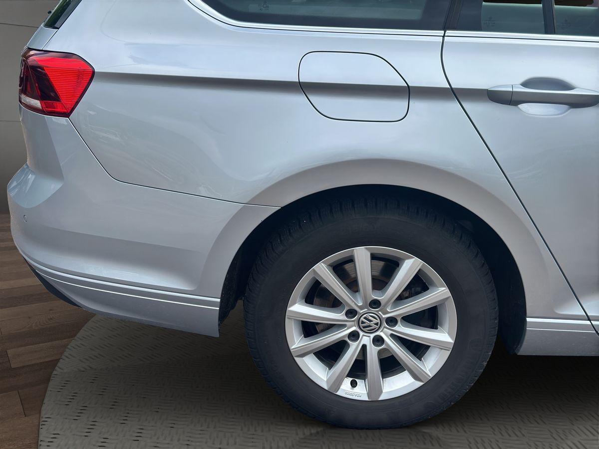 Passat Variant Business 2.0 TDI DSG RFK ACC NAVI
