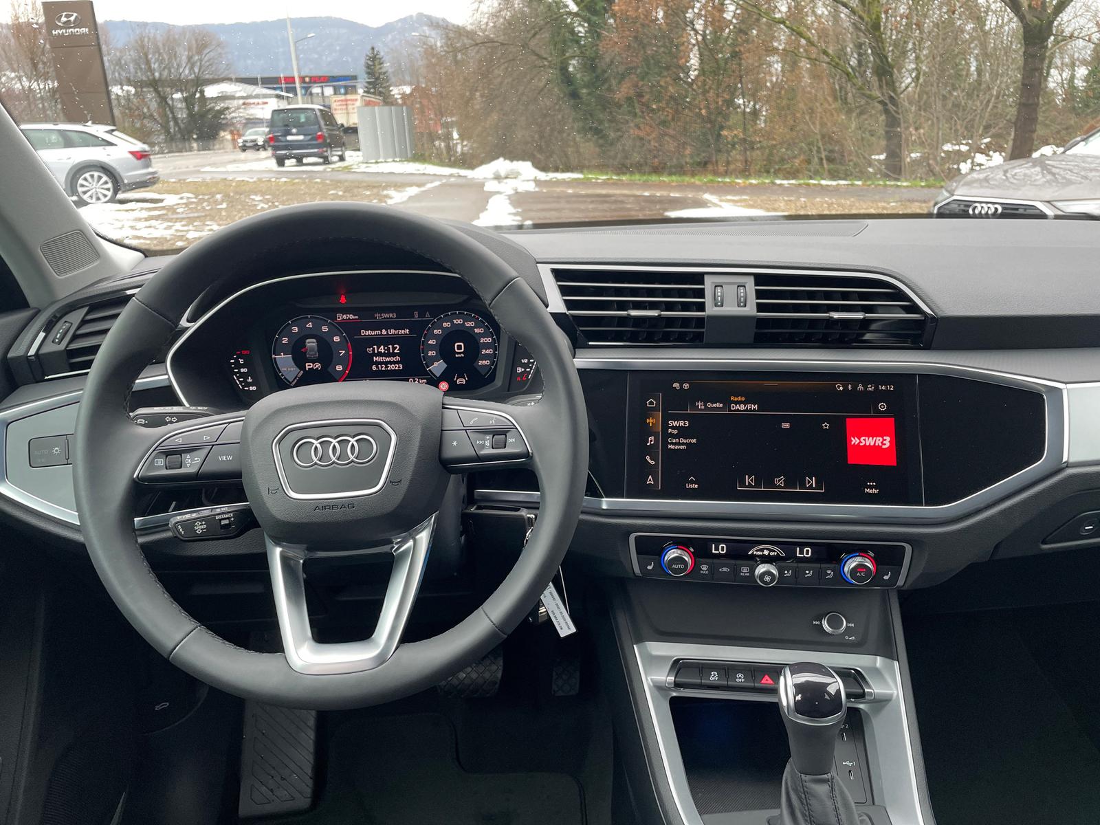 Q3 35 TFSI basis 1.5 TSI RFK 18 