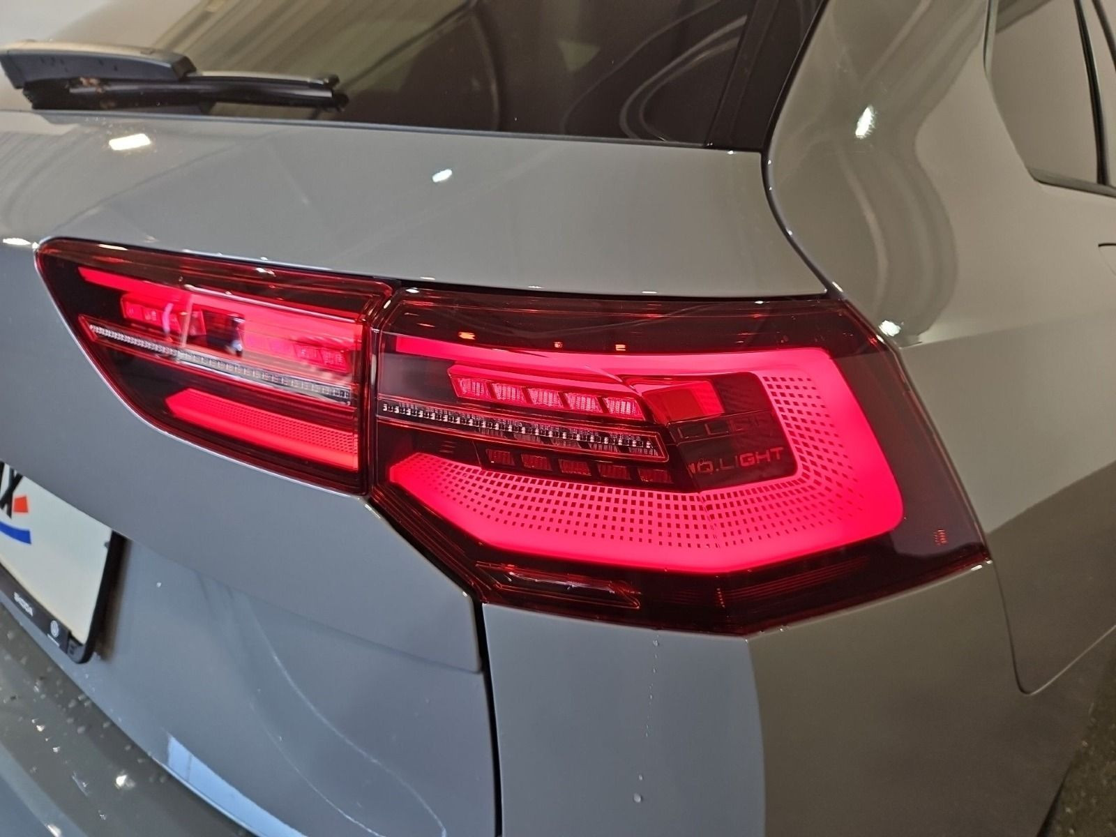 Golf Variant R-Line 2.0 l TDI DSG PANO+NAVI+KAMERA+KEYLESS