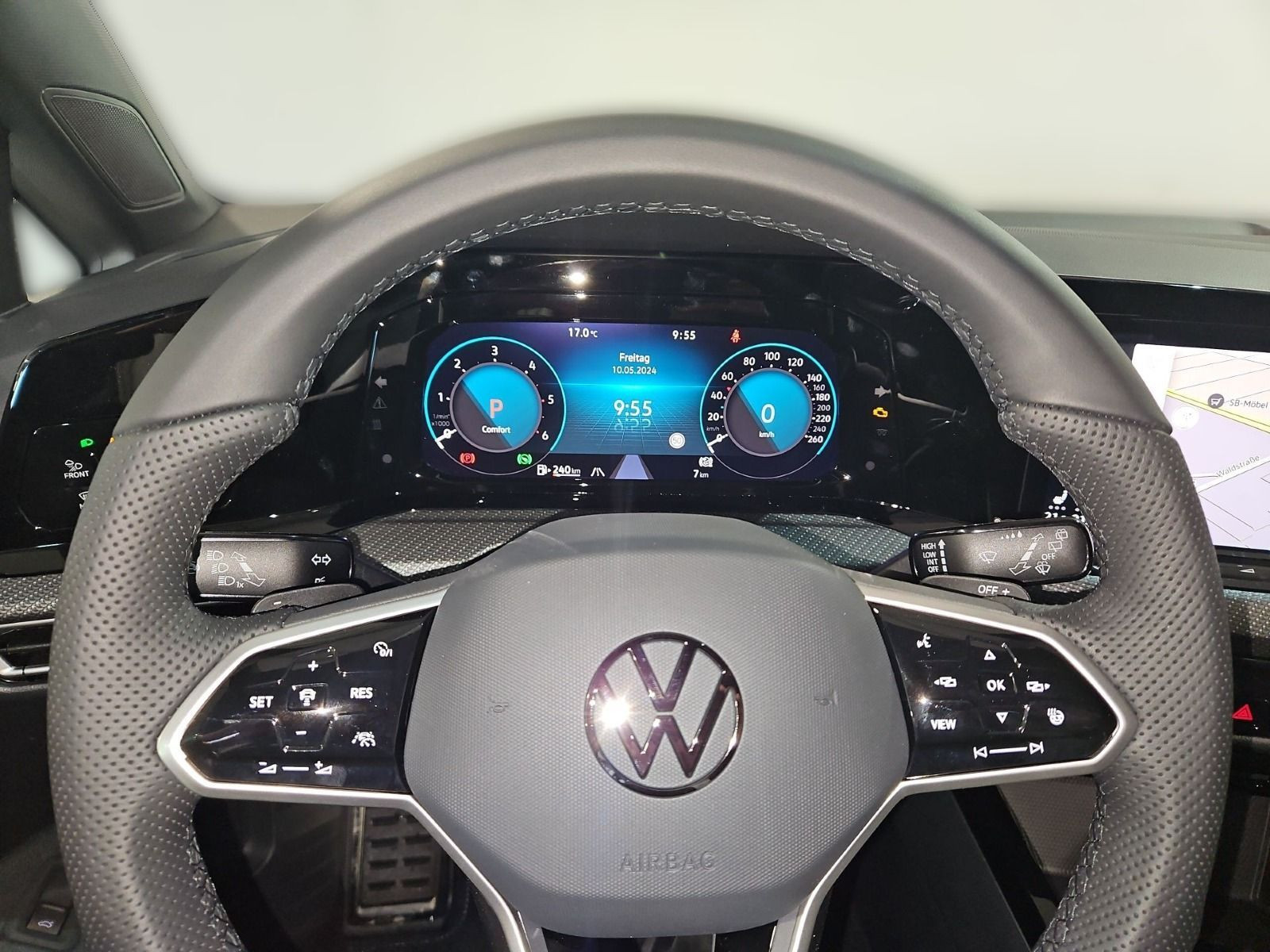 Golf Variant R-Line 2.0 l TDI DSG PANO+NAVI+KAMERA+KEYLESS