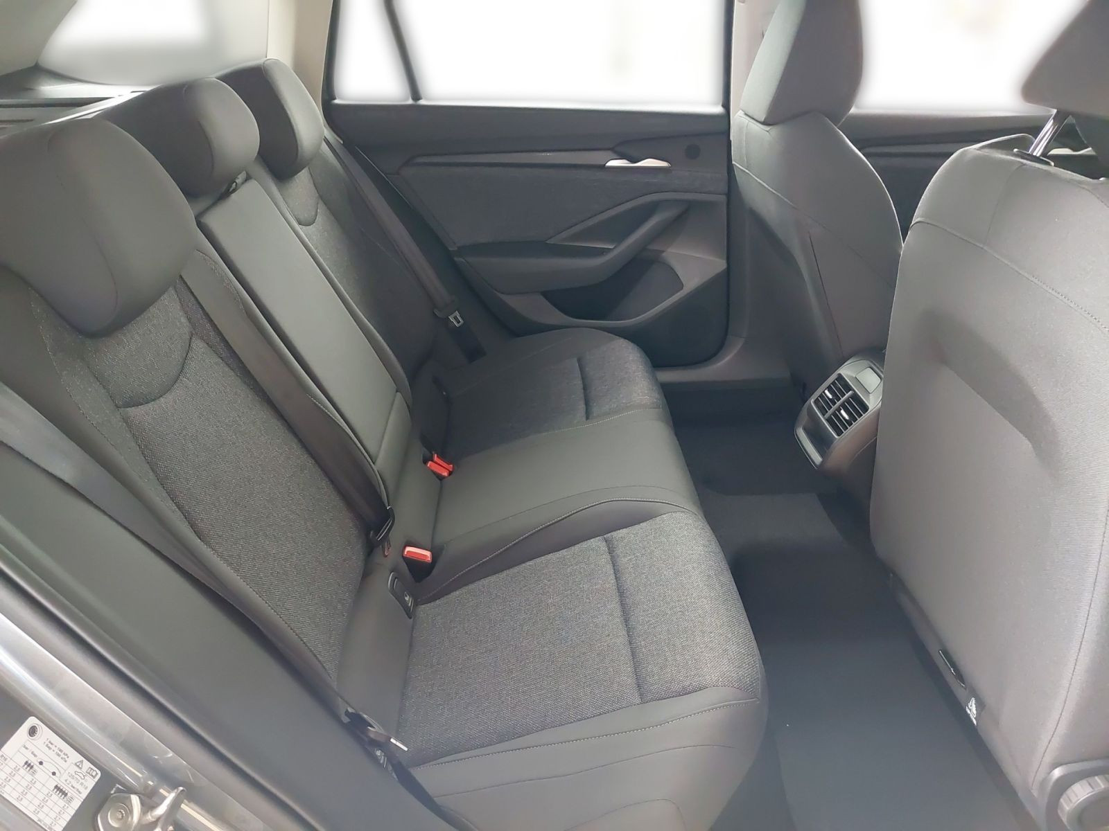Superb Combi 1.5 TSI mHEV Essence *NAVI*LED*CARPLAY