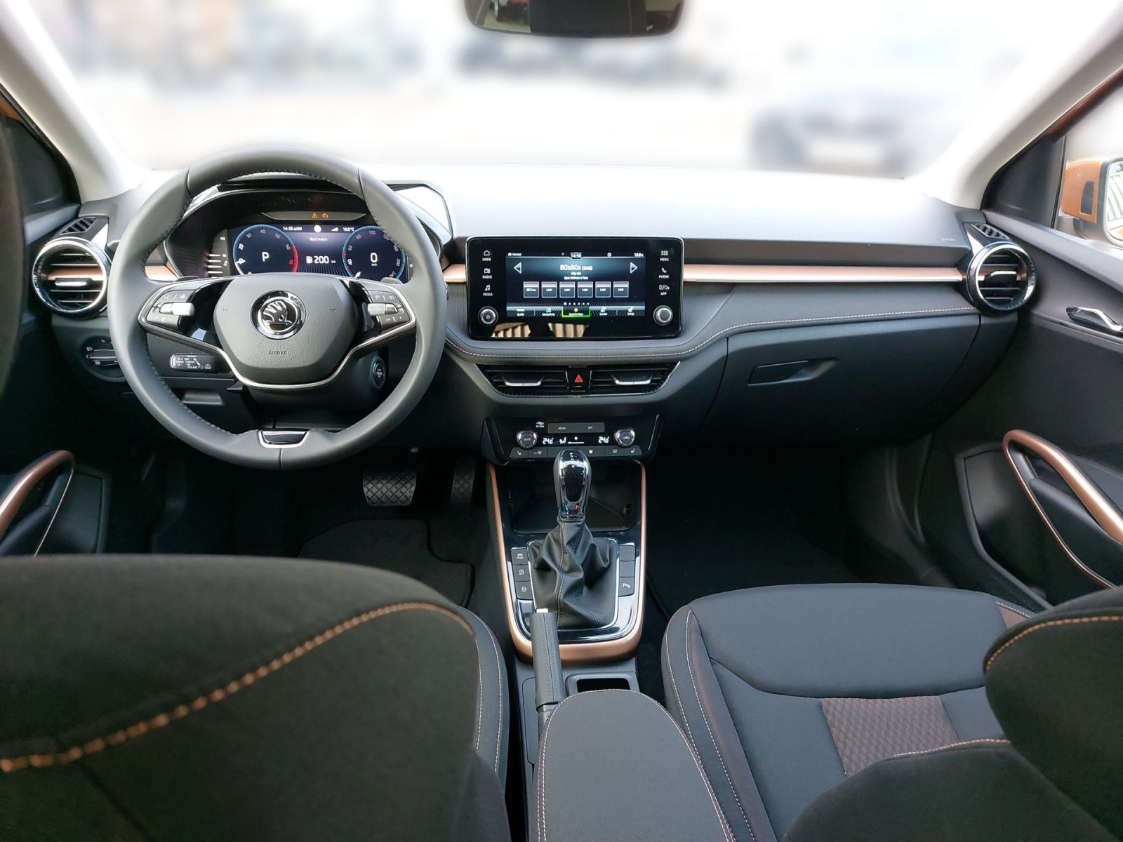 Fabia 1.0 TSI Drive CARPLAY*LED*KAMERA*AHK*ACC