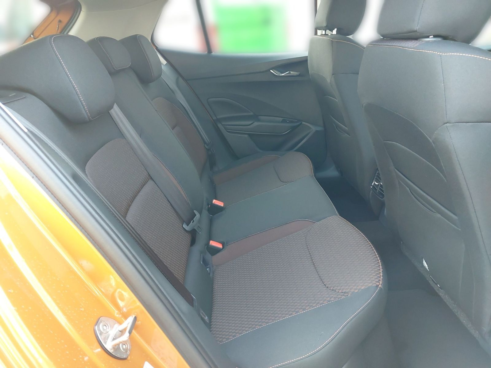 Fabia 1.0 TSI Drive CARPLAY*LED*KAMERA*AHK*ACC