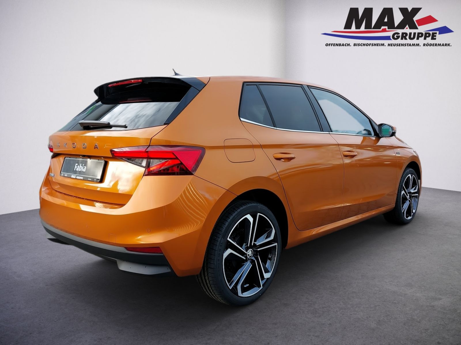 Fabia 1.0 TSI Drive CARPLAY*LED*KAMERA*AHK*ACC