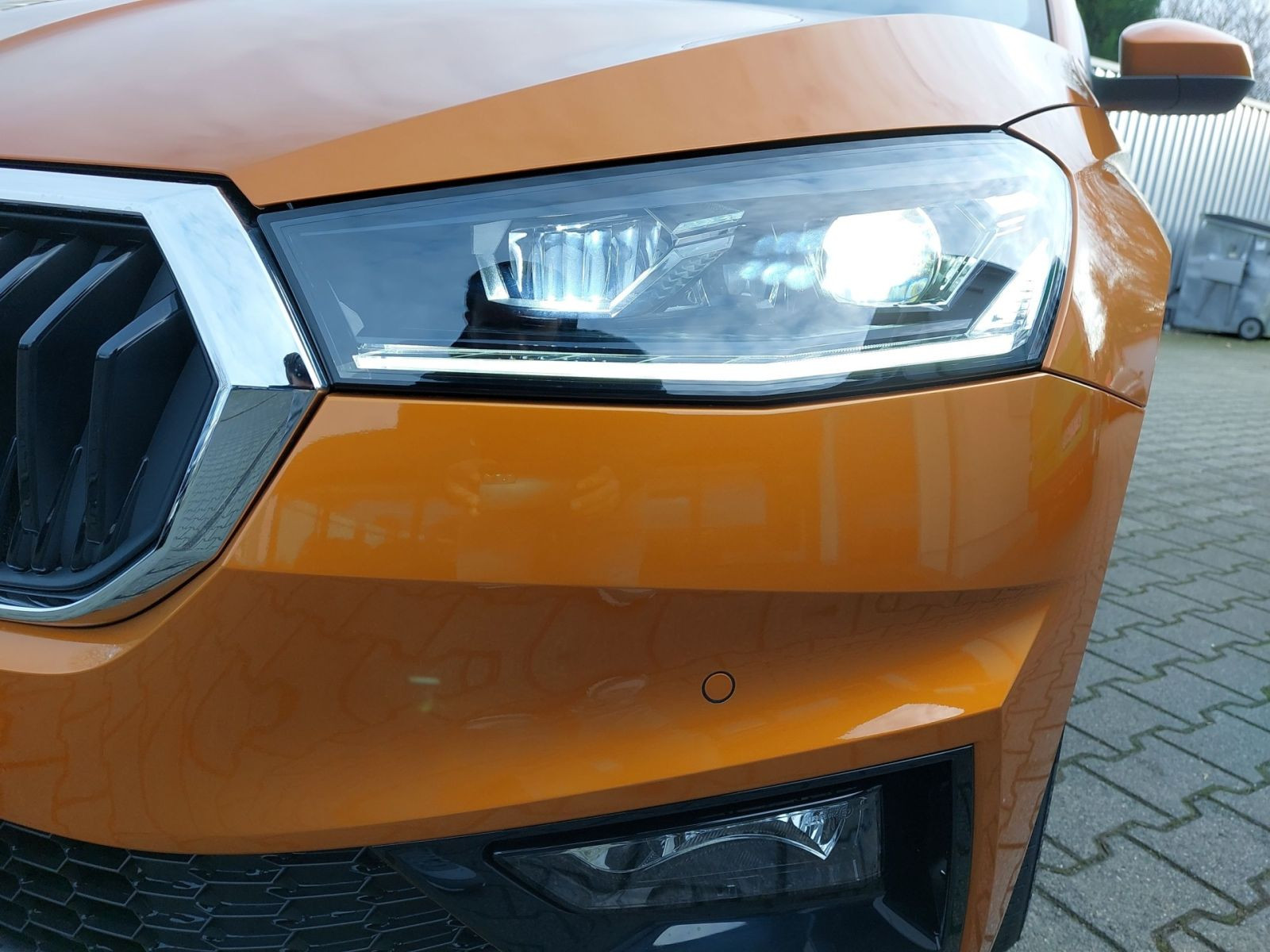 Fabia 1.0 TSI Drive CARPLAY*LED*KAMERA*AHK*ACC