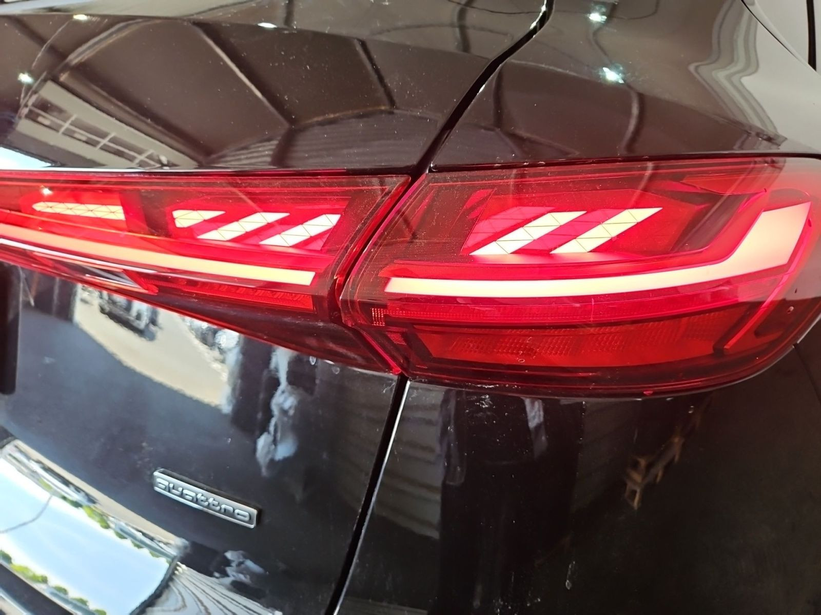 Q5 Sportback edition one S LINE+TECH PRO+MATRIX+