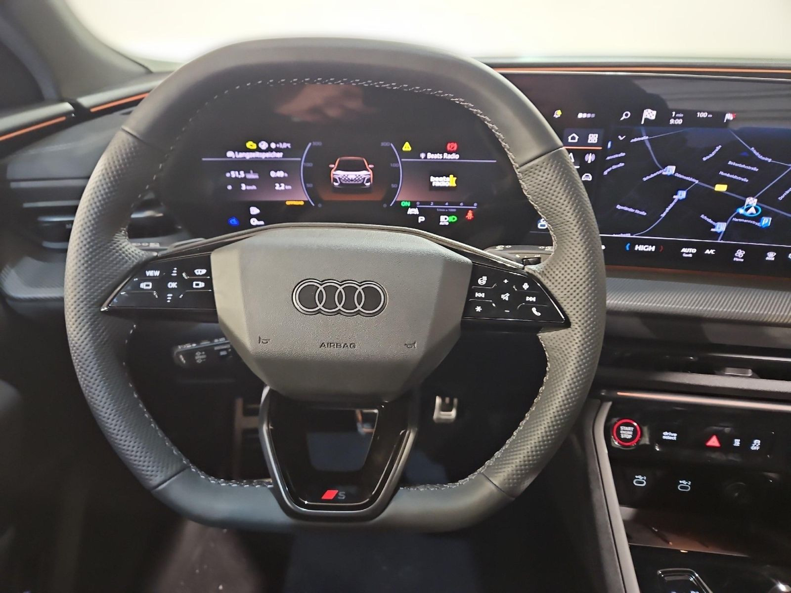 SQ5 SUV TFSI quattro TECH PRO+MATRIX+AHK+PANO+