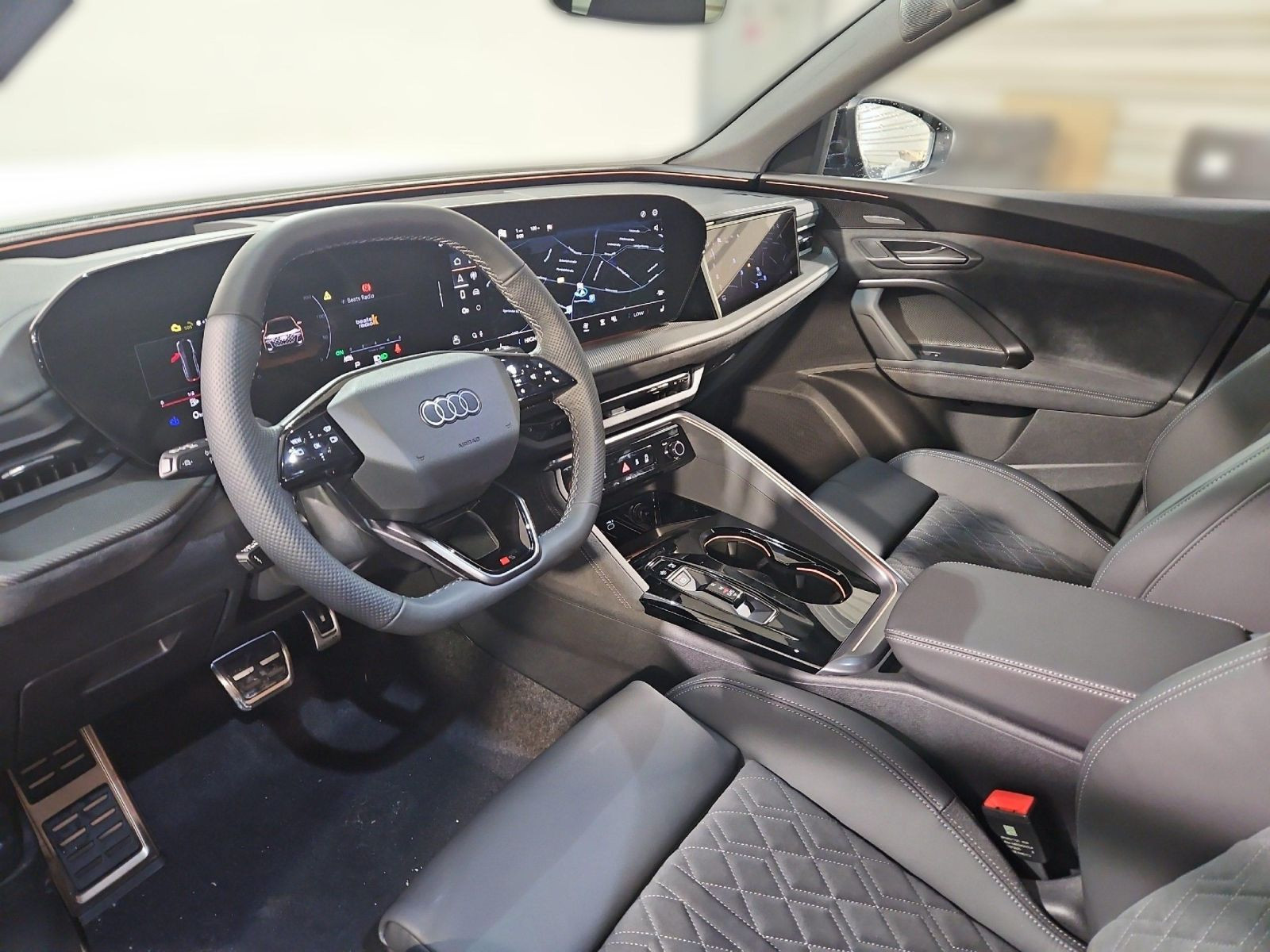 SQ5 SUV TFSI quattro TECH PRO+MATRIX+AHK+PANO+