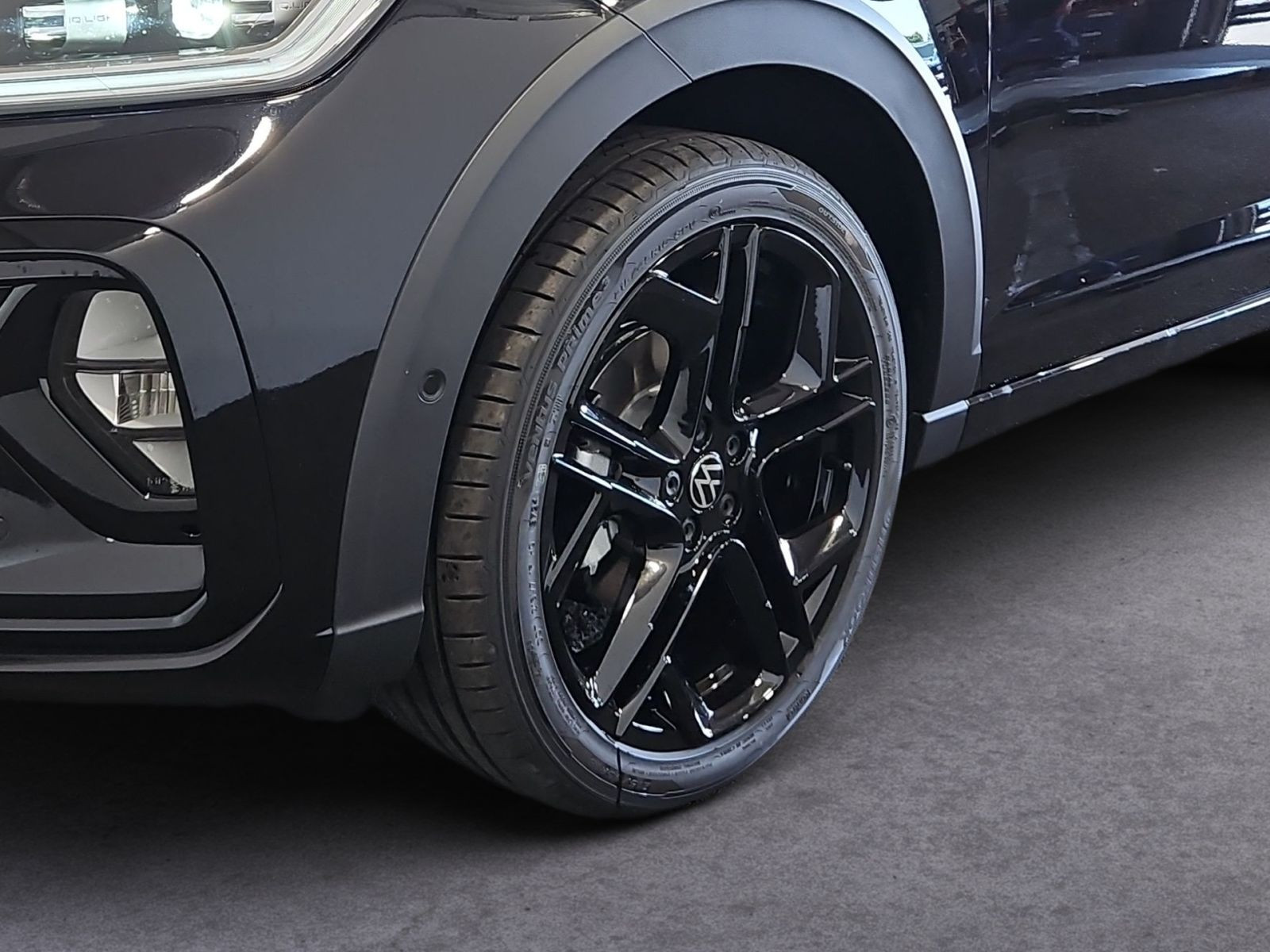 Taigo R-Line 1.5 TSI DSG PANO+NAVI+KEYLESS+KAMERA