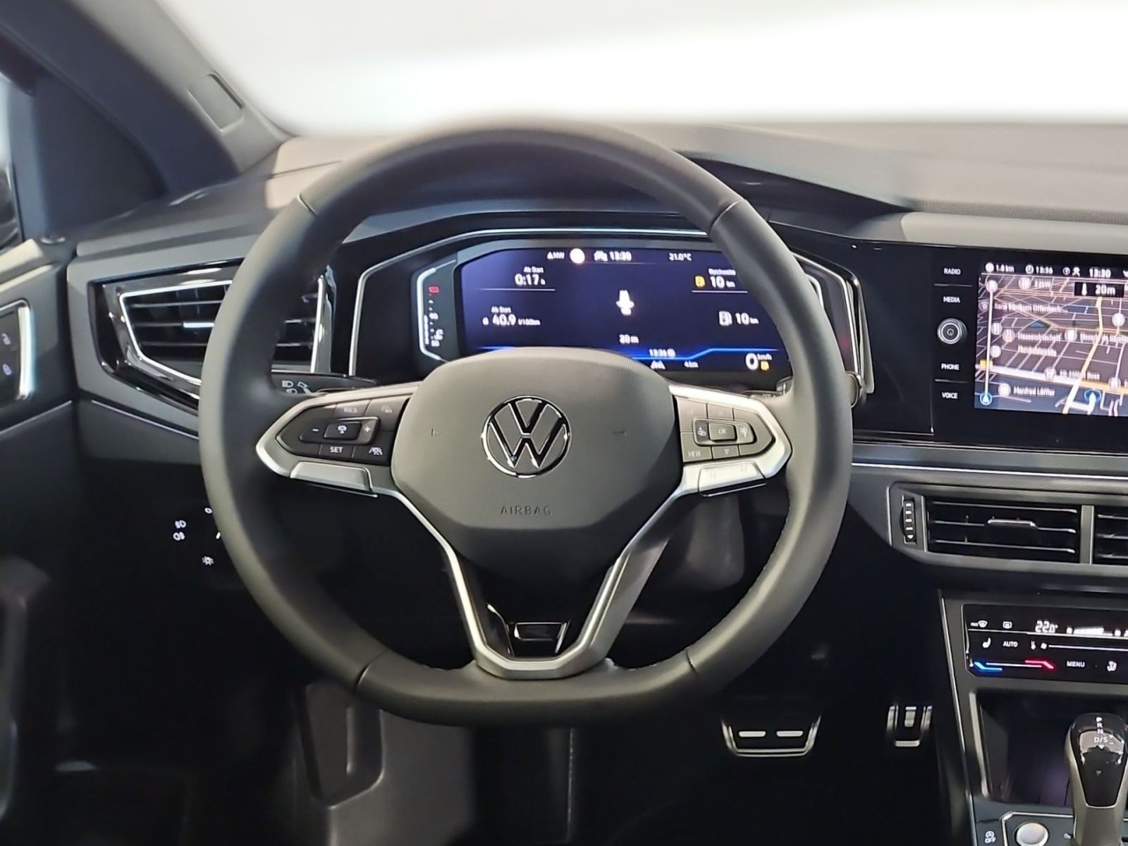 Taigo R-Line 1.5 TSI DSG PANO+NAVI+KEYLESS+KAMERA