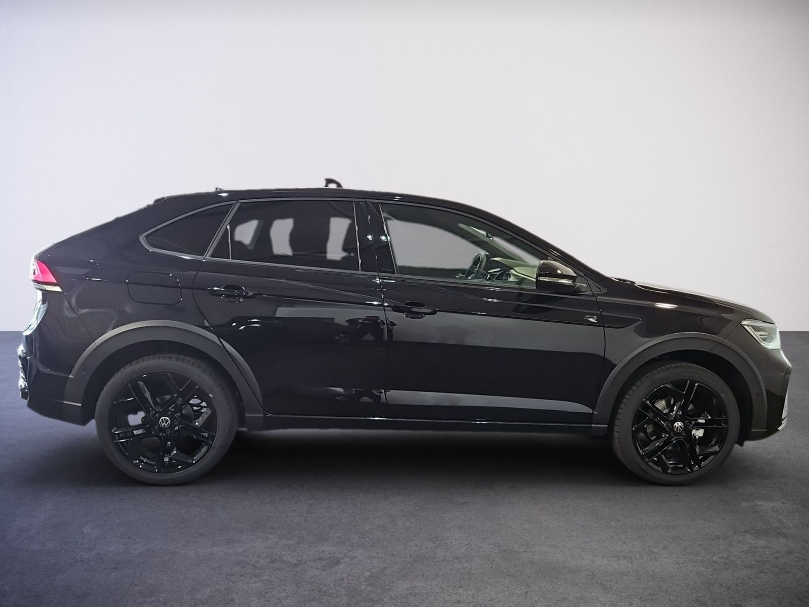 Taigo R-Line 1.5 TSI DSG PANO+NAVI+KEYLESS+KAMERA