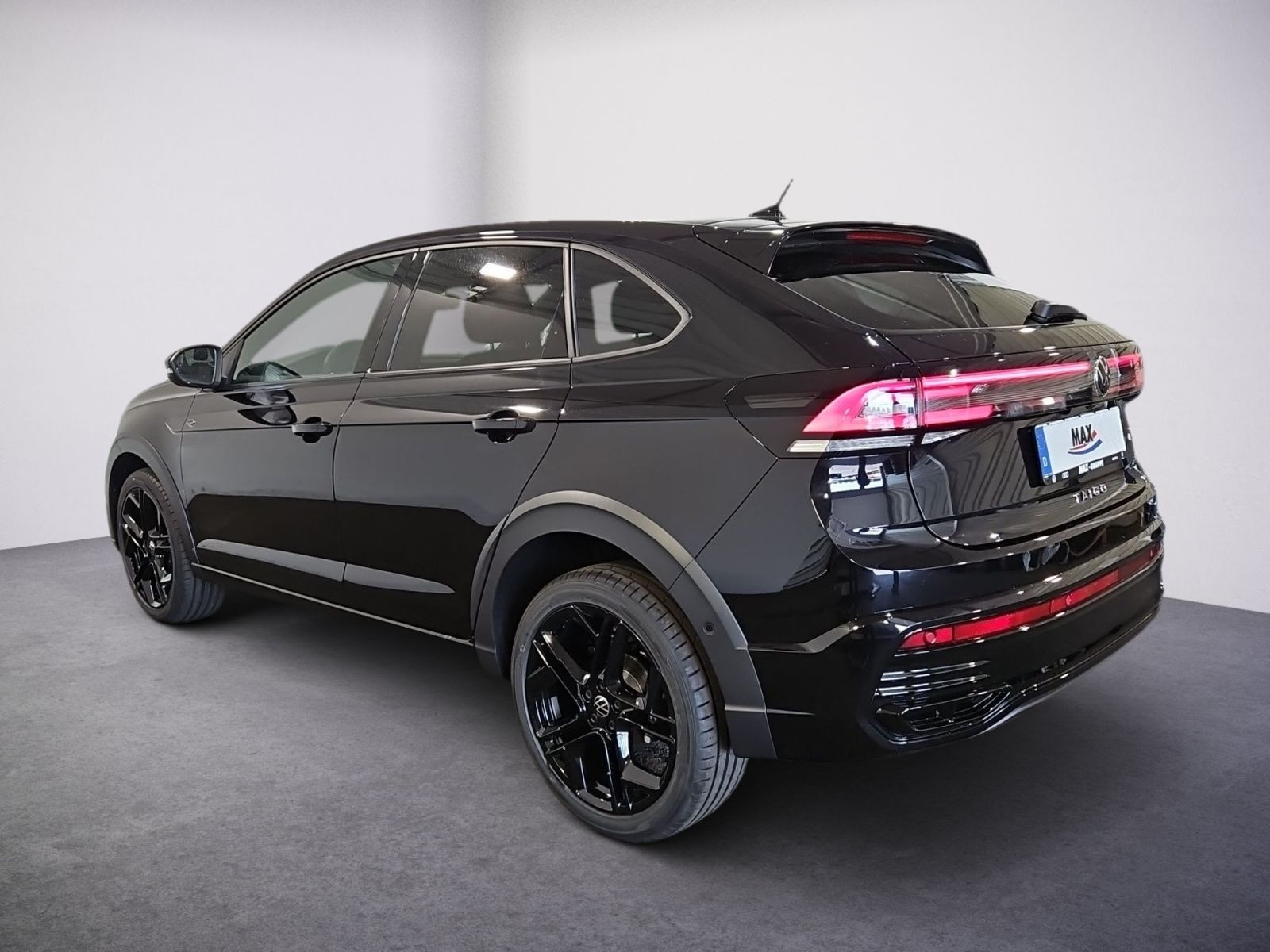 Taigo R-Line 1.5 TSI DSG PANO+NAVI+KEYLESS+KAMERA