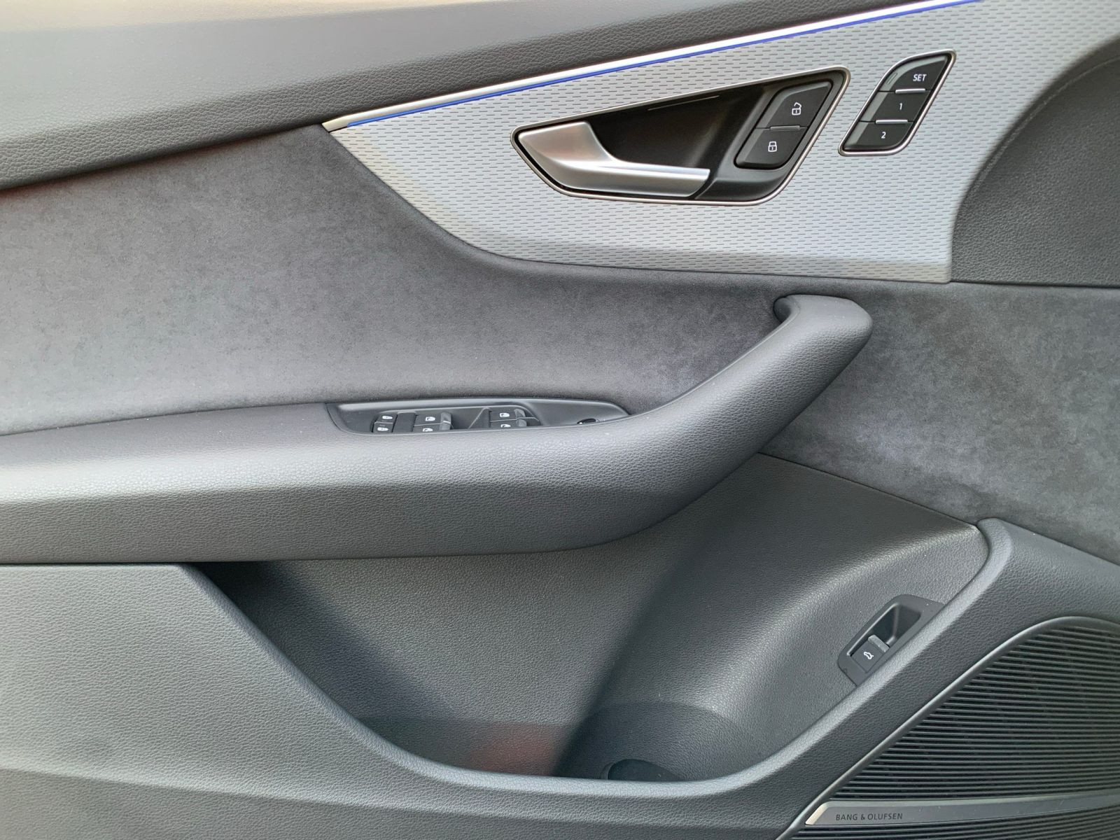 Q7 50 TDI quattro S LINE ALLRADL+MATRIX+PANO+AHK+STHZ