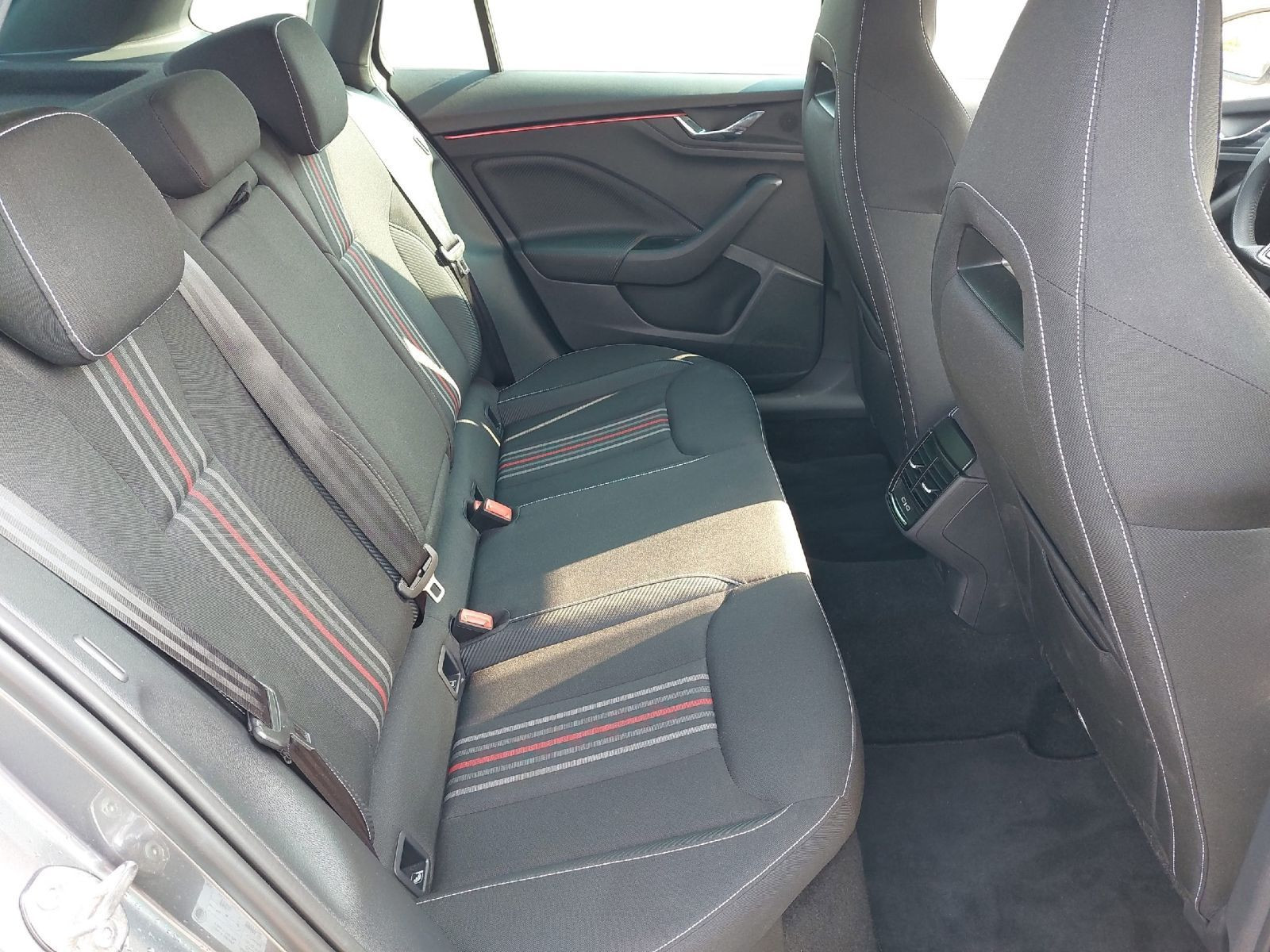 Kamiq Monte Carlo 1.0TSI 85kW MATRIXLED*PANO*KAM