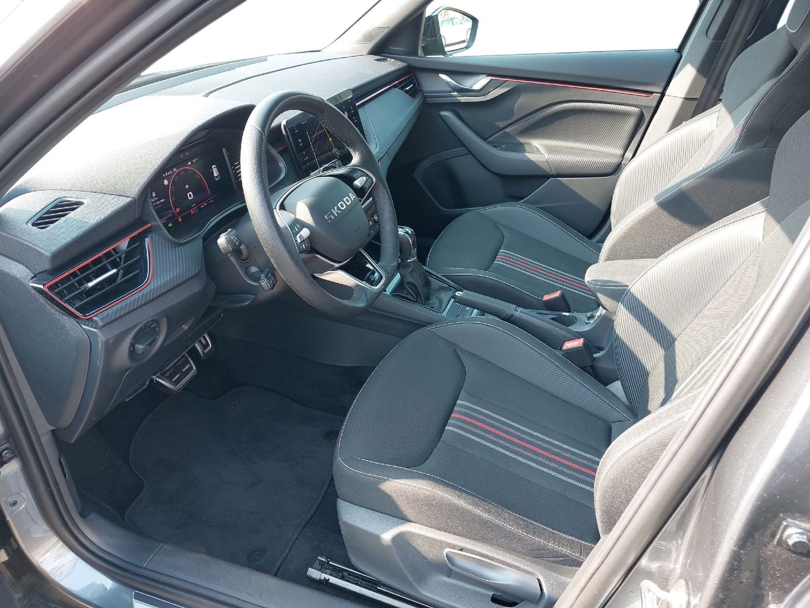 Kamiq Monte Carlo 1.0TSI 85kW MATRIXLED*PANO*KAM