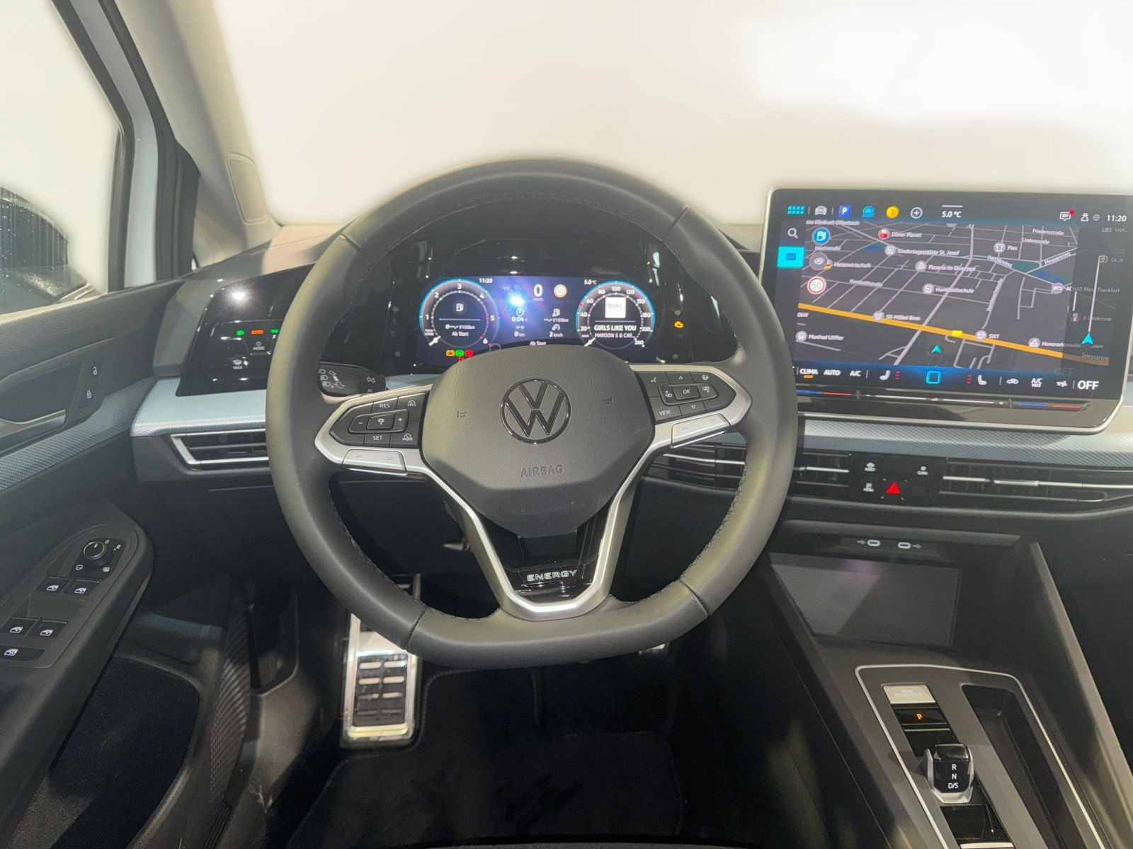 Golf ENERGY 2.0 TDI DSG AHK+NAVI+KAMERA+ALLSEASON