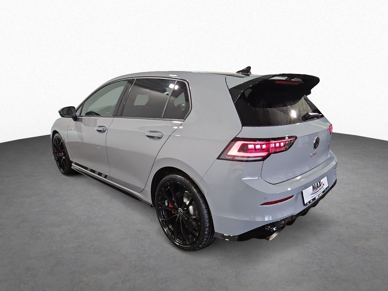 Golf GTI Clubsport 2.0 TSI DSG AKRAPOVIC+PANO+DCC+PERFORMANCE+HARMAN-KARDON