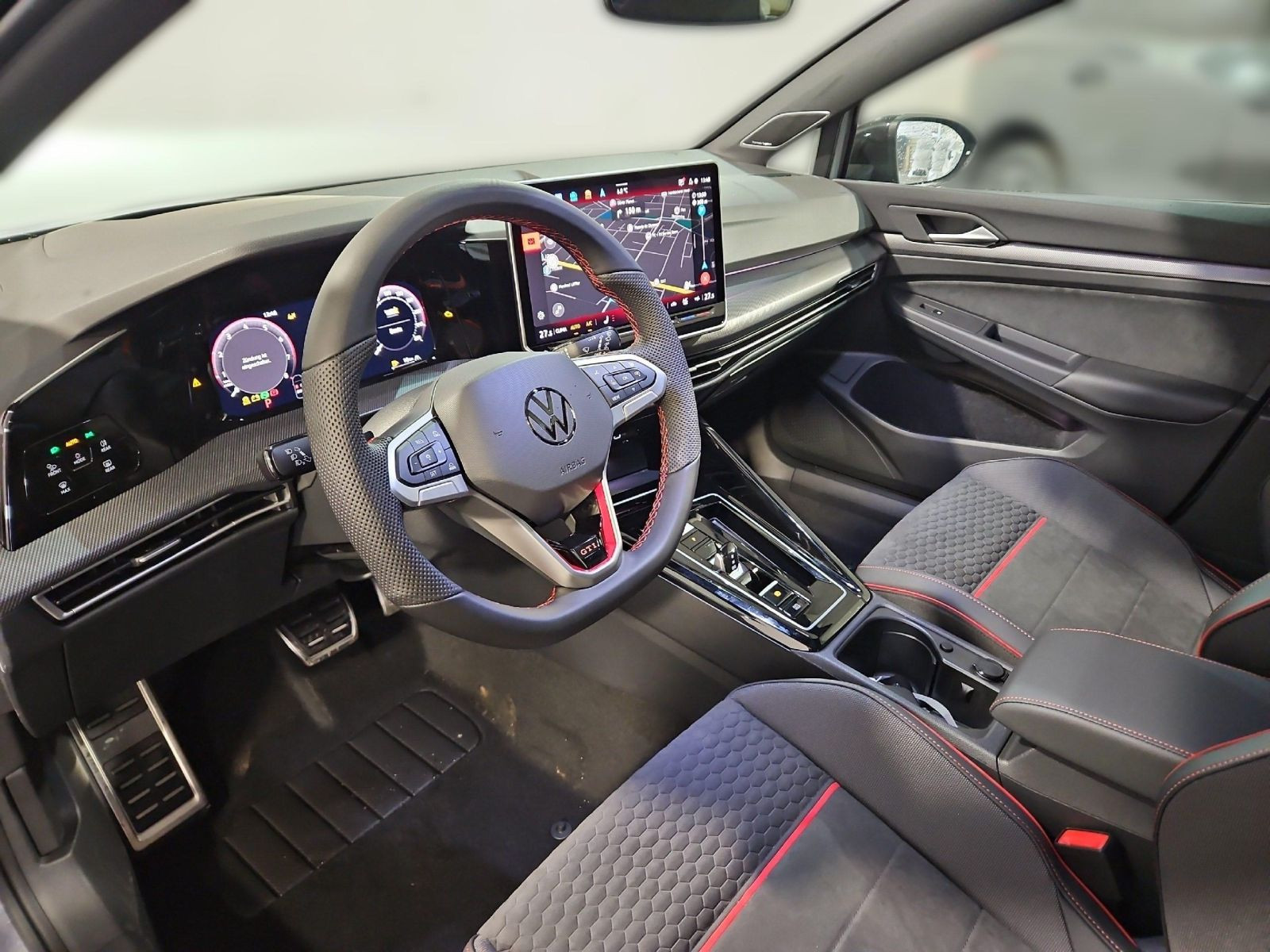 Golf GTI Clubsport 2.0 TSI DSG AKRAPOVIC+PANO+DCC+PERFORMANCE+HARMAN-KARDON
