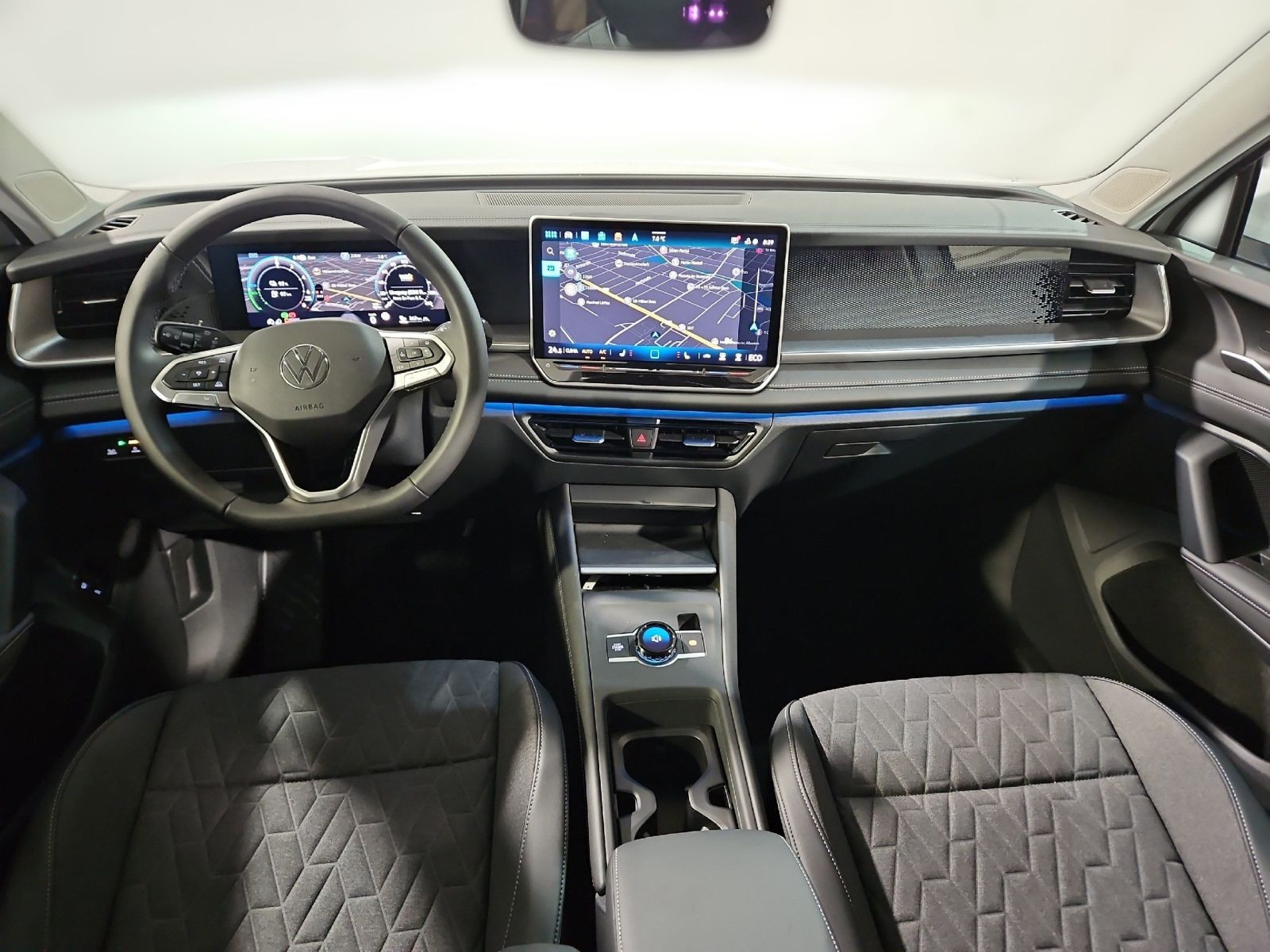 Tayron Life 1.5 eHybrid DSG AHK+KAMERA+NAVI+DCC+SIDE-ASSIST