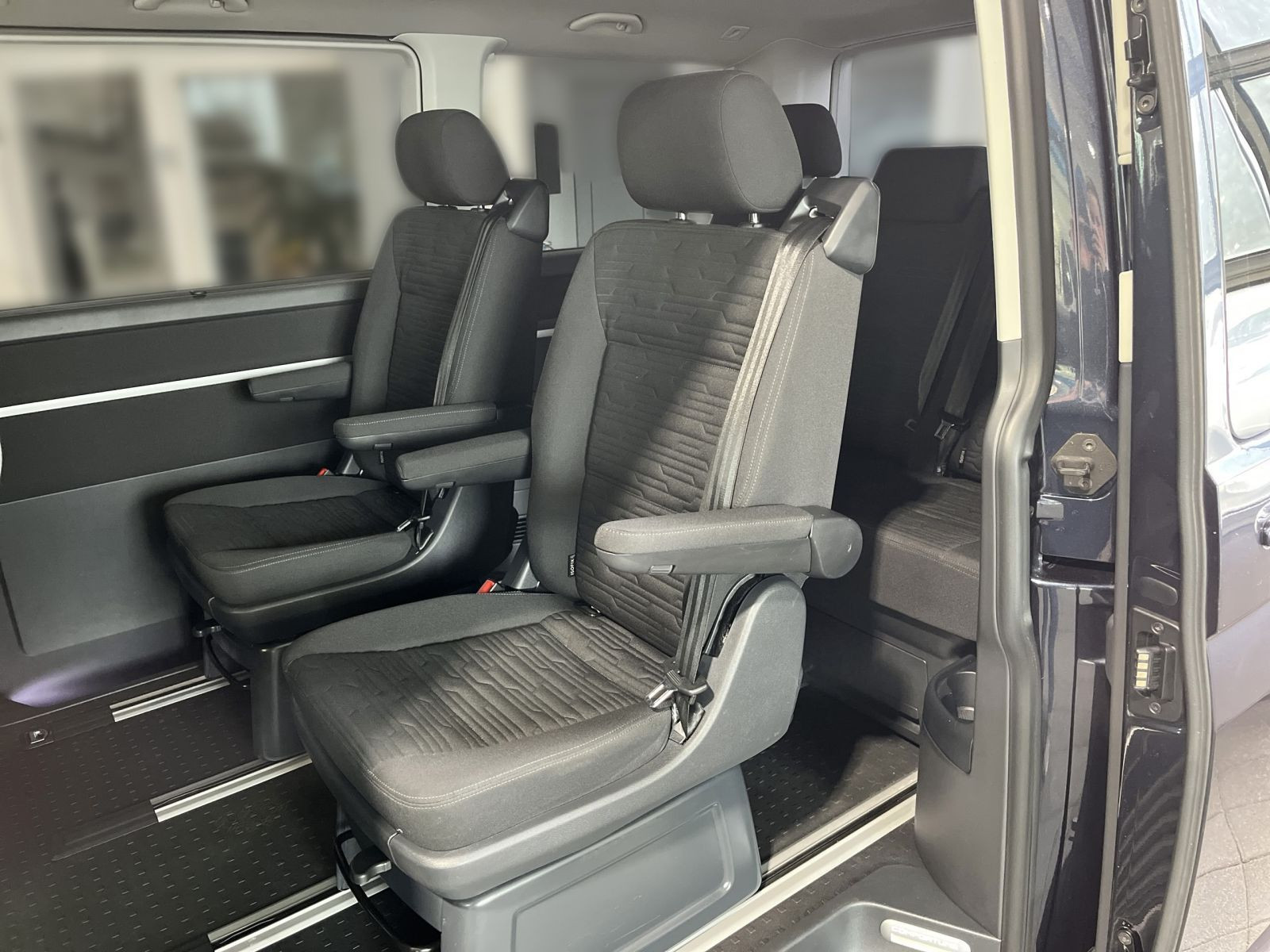 T6.1 Multivan KR CL 2.0 TDI 150 kW DSG 4M*7-SITZER*PDC*NAVI