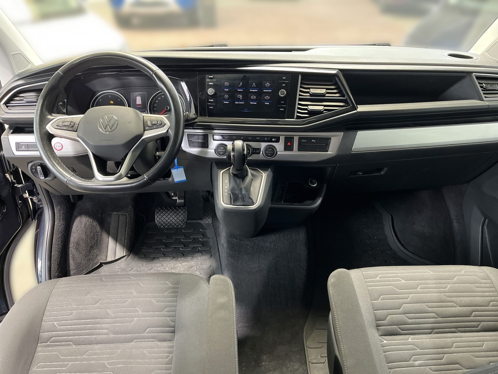 T6.1 Multivan KR CL 2.0 TDI 150 kW DSG 4M*7-SITZER*PDC*NAVI