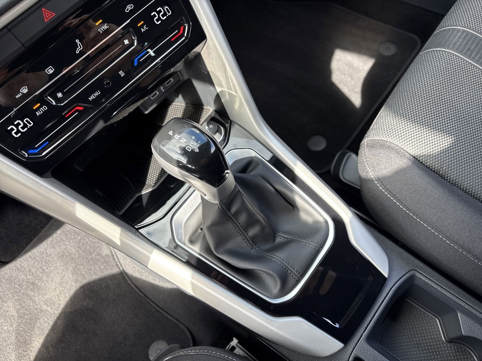 T-Roc Cabriolet 1.5 TSI DSG STYLE NAV+STANDH+AHK