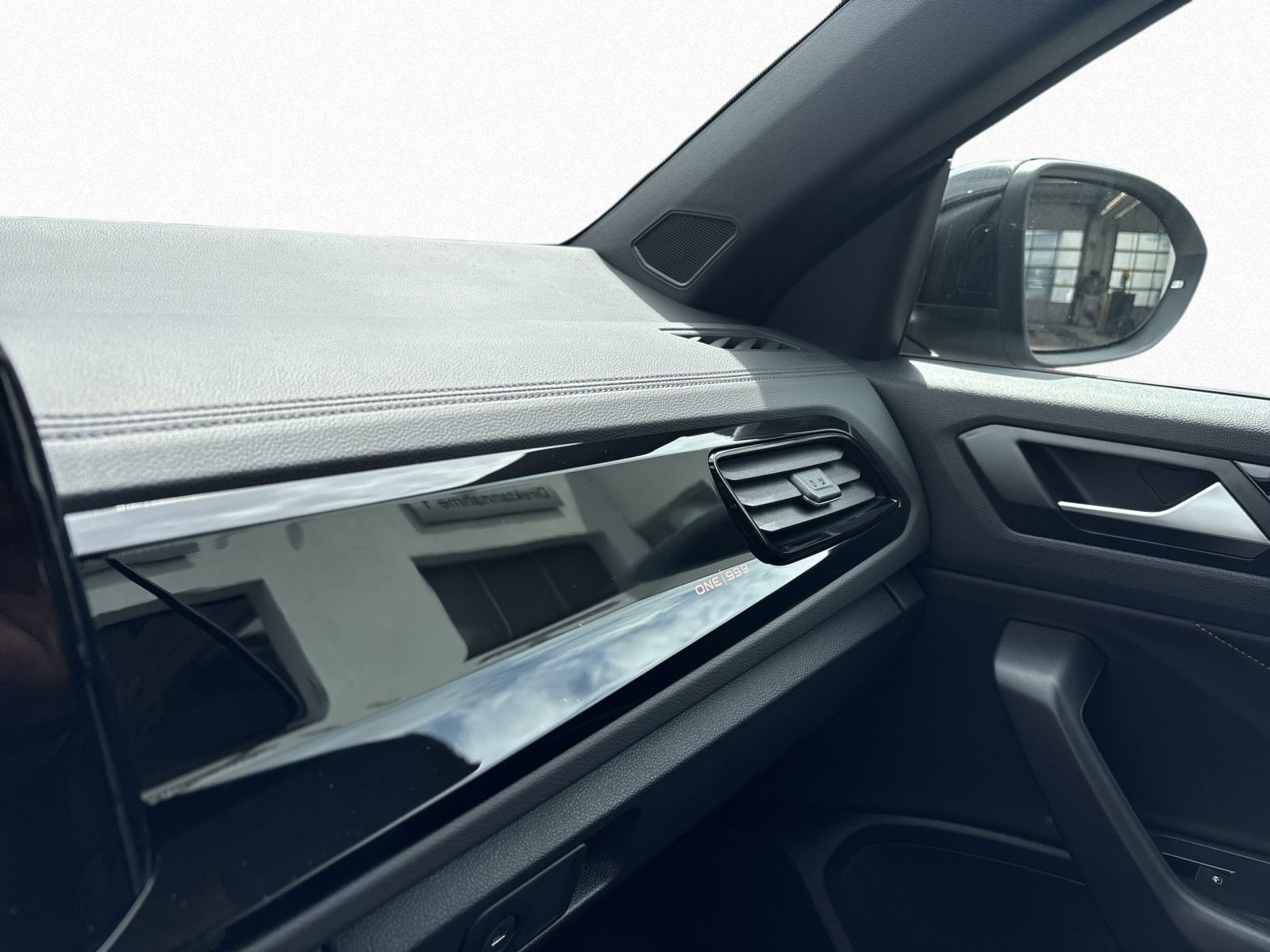 T-Roc Cabriolet 1.5 TSI R-LINE EDITION KARMANN DSG LED+KAMERA+AHK