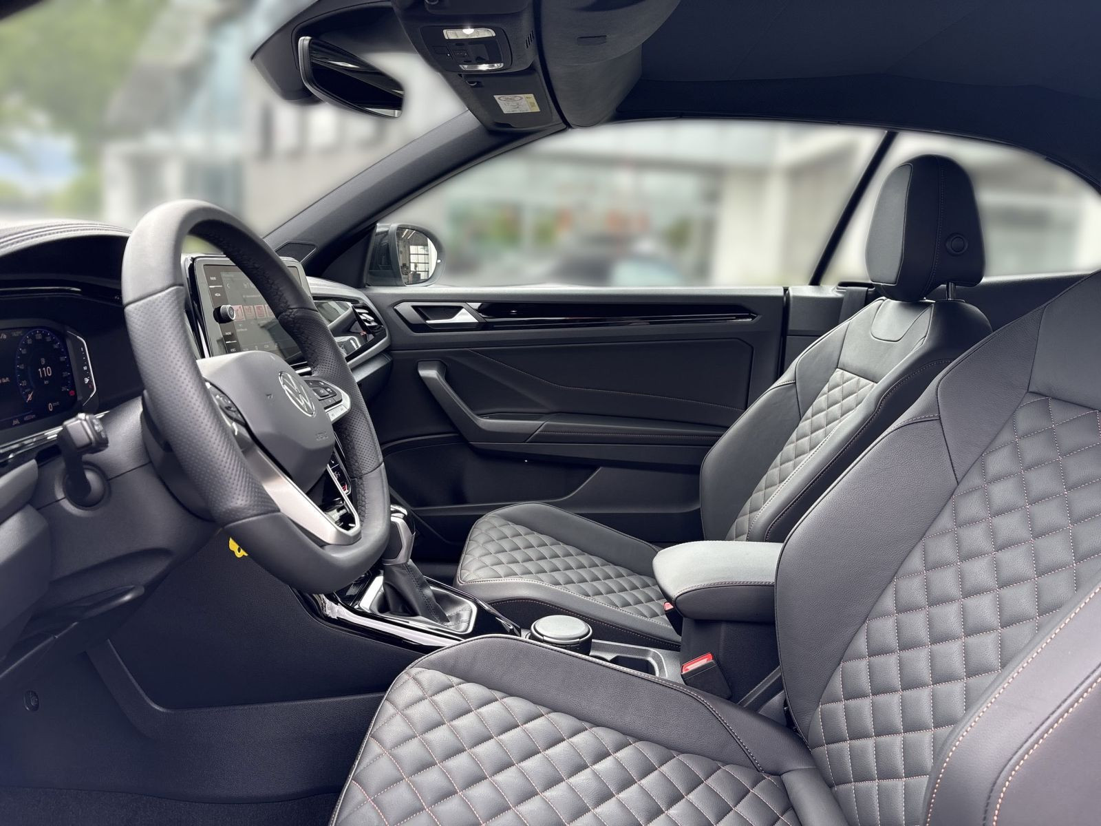 T-Roc Cabriolet 1.5 TSI R-LINE EDITION KARMANN DSG LED+KAMERA+AHK