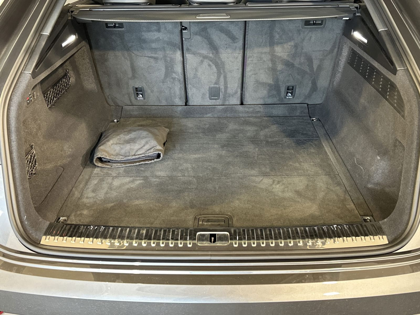 Q8 50 TDI QUATT S LINE HD-MATRIX+PANO+AHK+RAUTE+