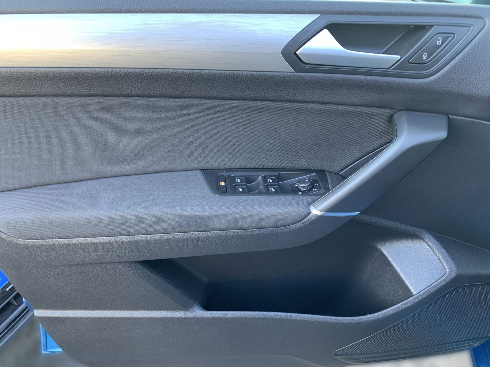 Touran 2.0 TDI COMFORTLINE 7 SITZE+KAMERA+PDC+ACC