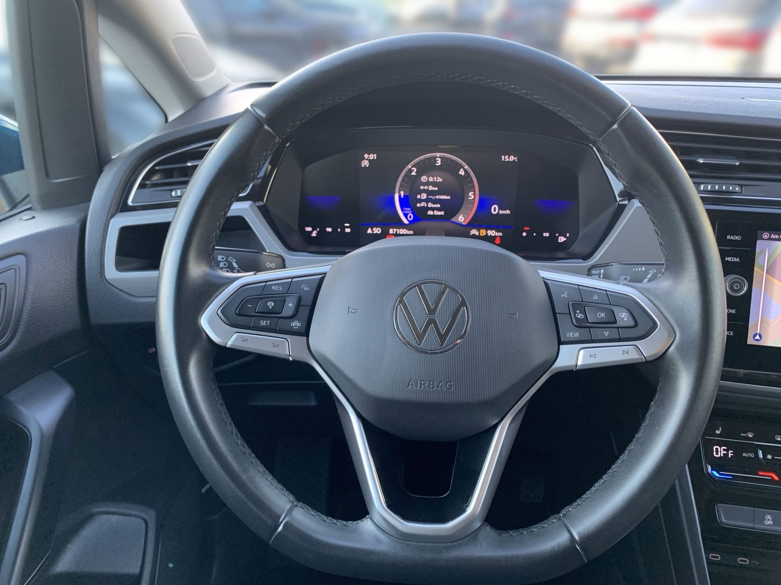Touran 2.0 TDI COMFORTLINE 7 SITZE+KAMERA+PDC+ACC