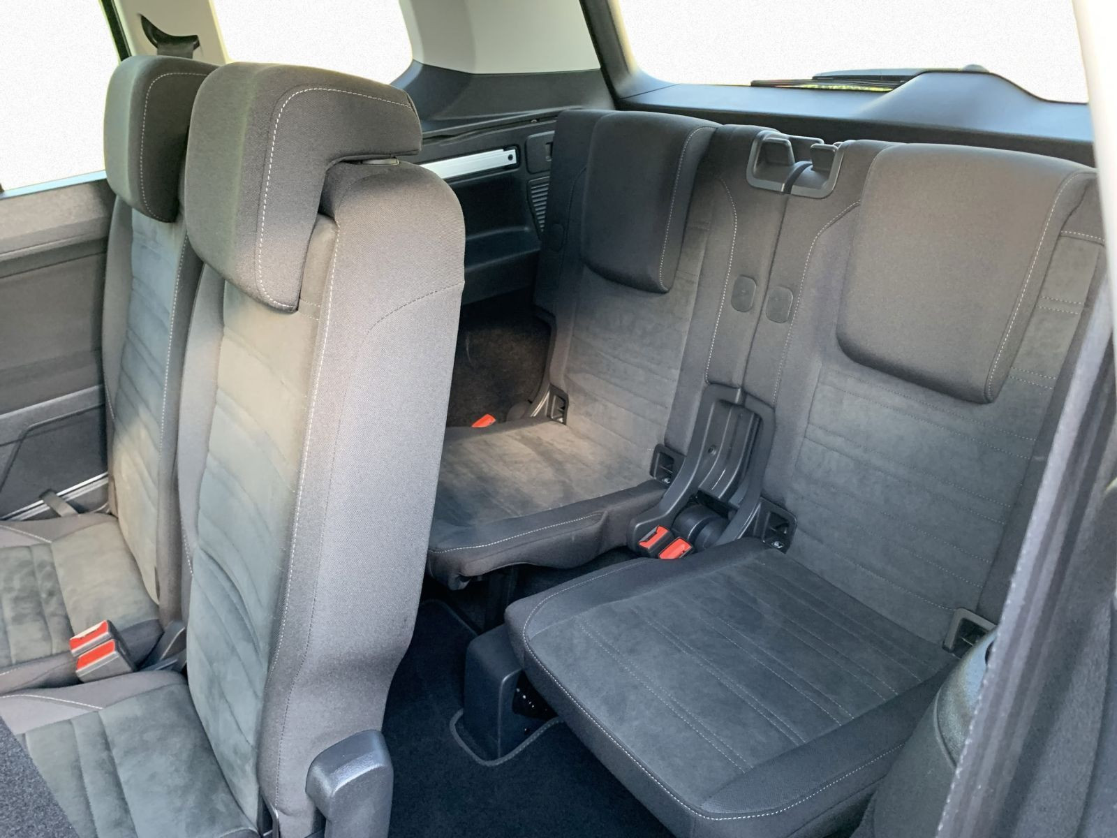 Touran 2.0 TDI COMFORTLINE 7 SITZE+KAMERA+PDC+ACC