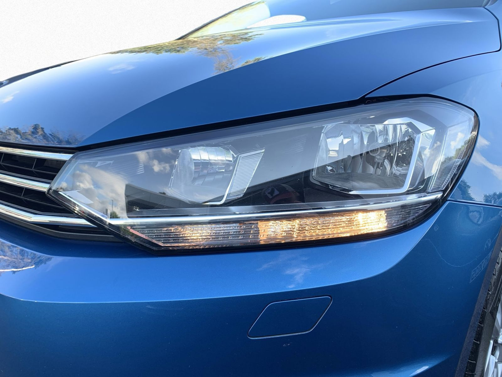 Touran 2.0 TDI COMFORTLINE 7 SITZE+KAMERA+PDC+ACC