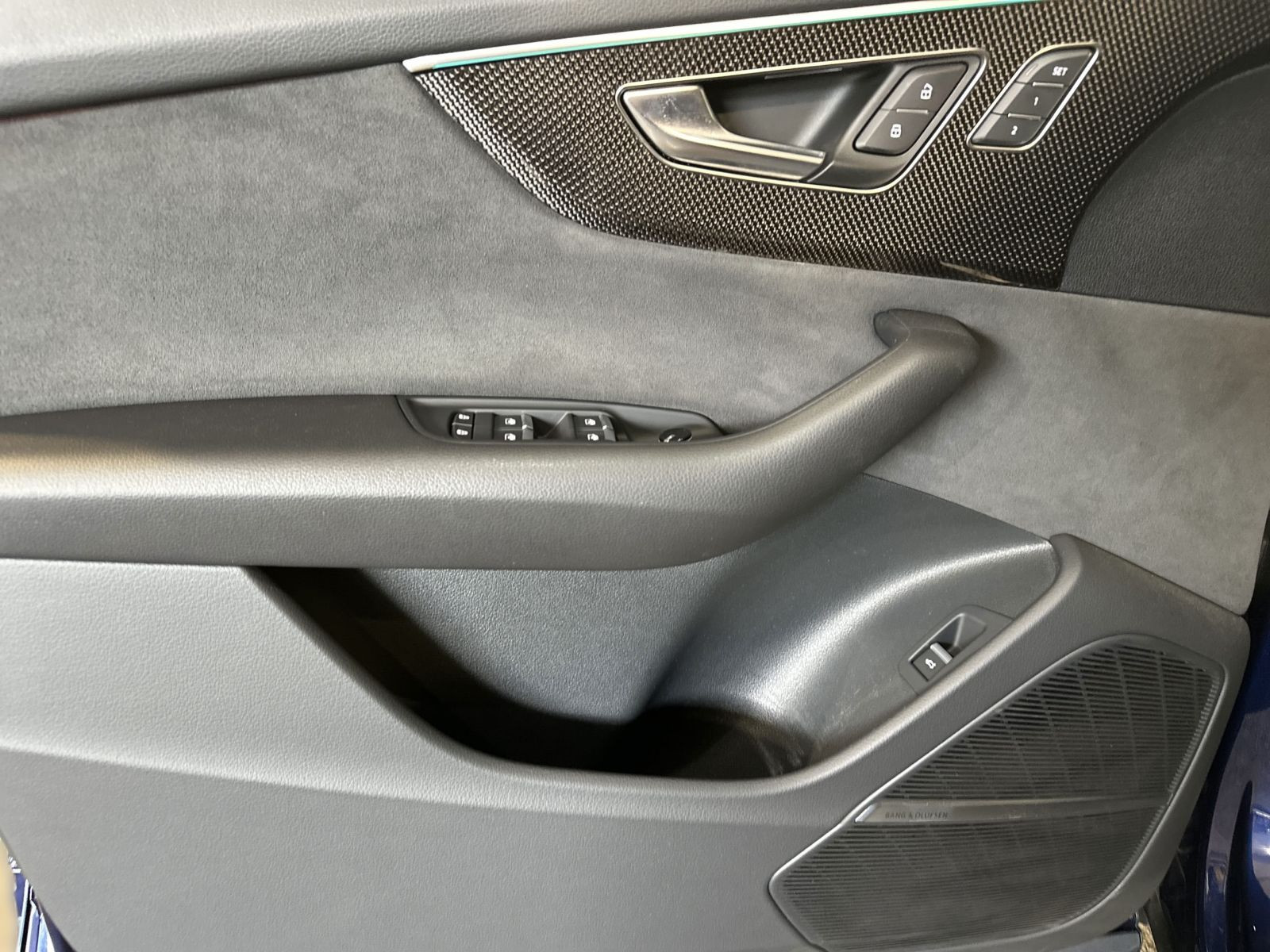 Q8 50 TDI S LINE competition +CARBON+MATRIX+AHK+