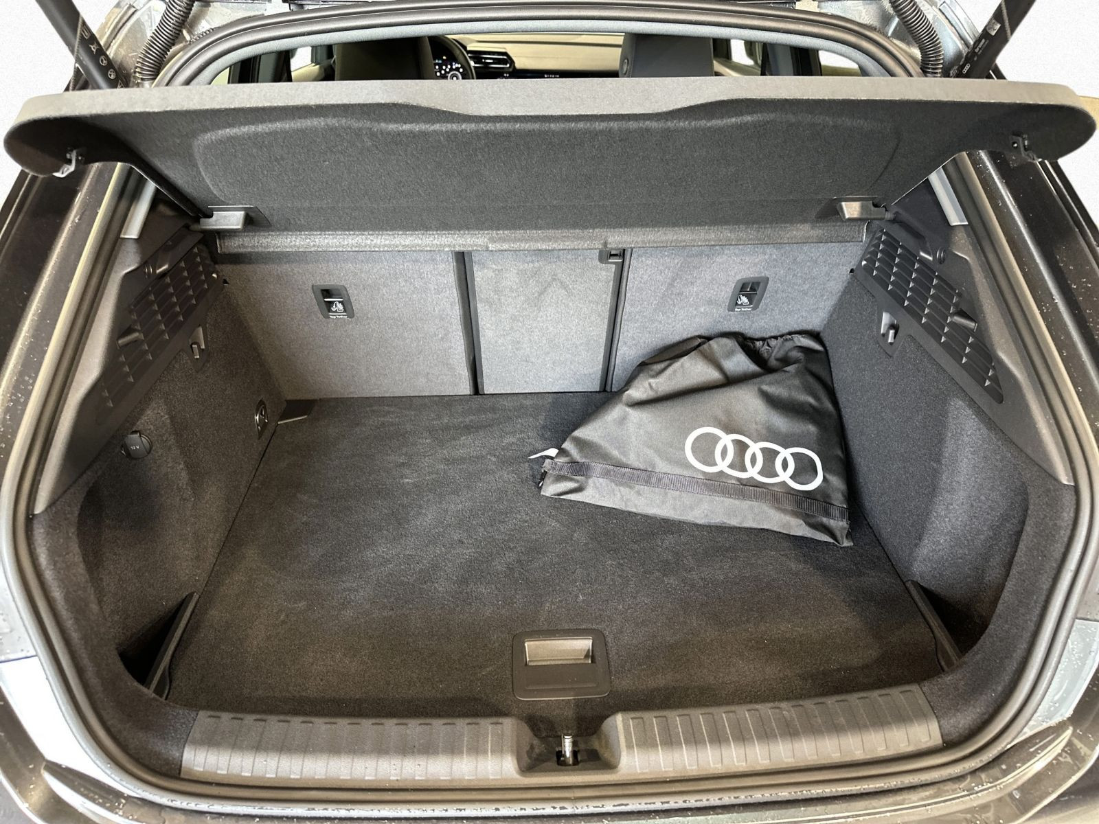 A3 Sportback 40 TFSI e S LINE LED+VCP+KAM+AHK+HUD