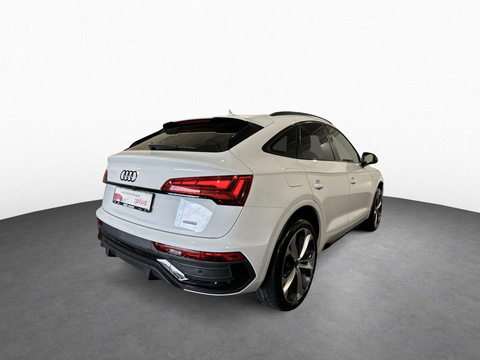 Q5 Sportback 55 TFSI e S-LINE BUSINESS MATRIX+KAMERA+AHK+HUD