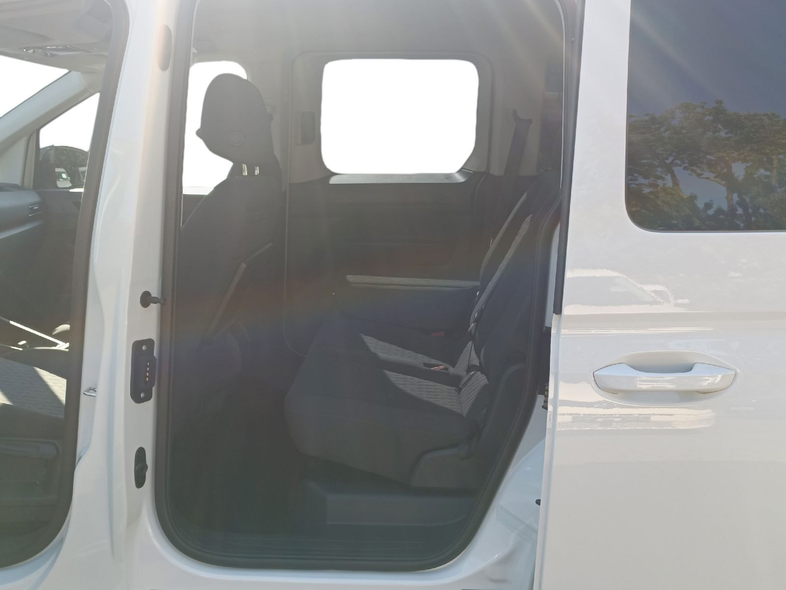 Caddy Life*90 KW*TDI*DSG*Standh*App*Navi*SHZ*AC*Keyl*