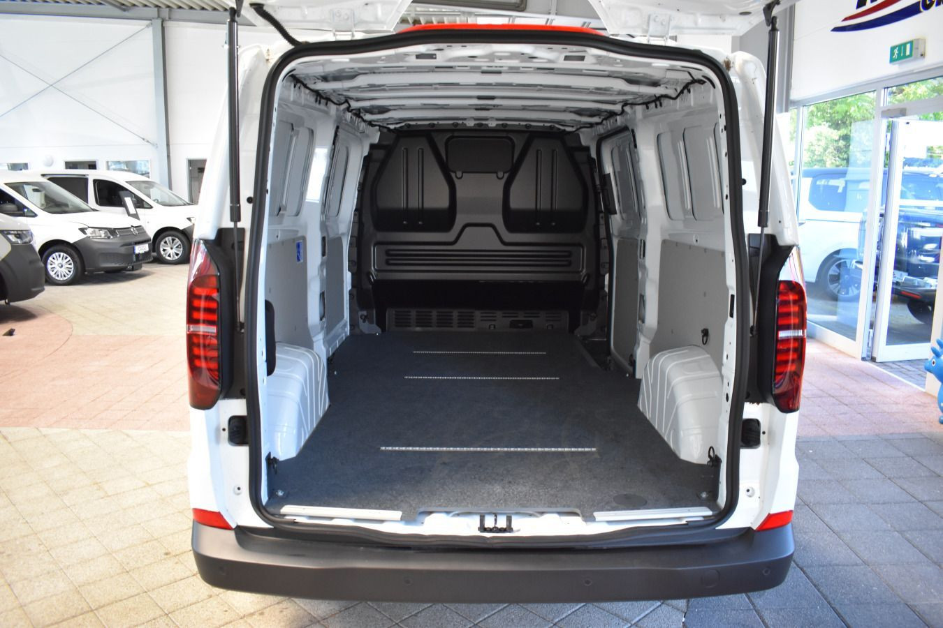 T7 Transporter Kasten 2.0 TDI 81 kW**KLIMA*AHK*APP
