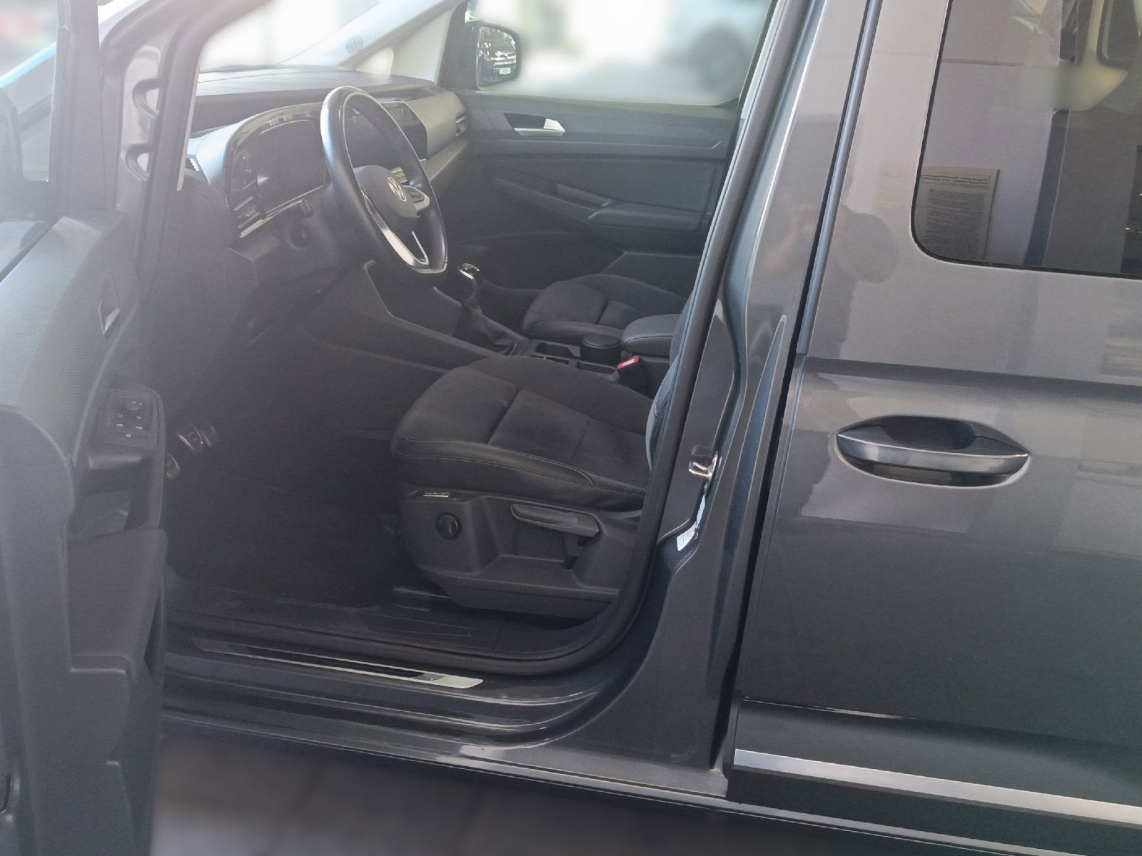 Caddy Style 4Mo*90 KW*Pano*LED*Kamera*App*Ergo*