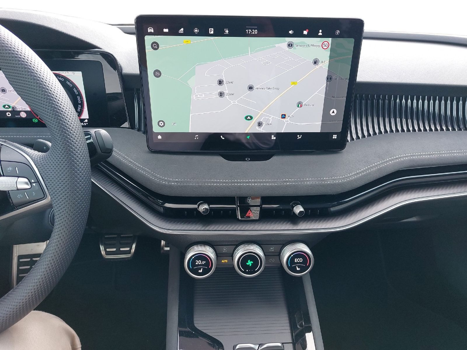 Superb Combi 1.5TSI iV 150kW Sportline 360°*PANO
