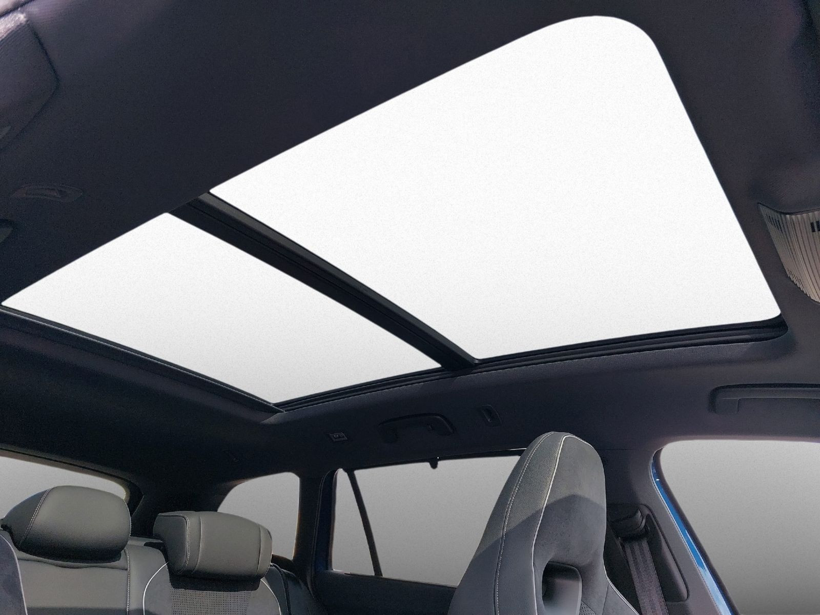 Superb Combi 1.5TSI iV 150kW Sportline 360°*PANO