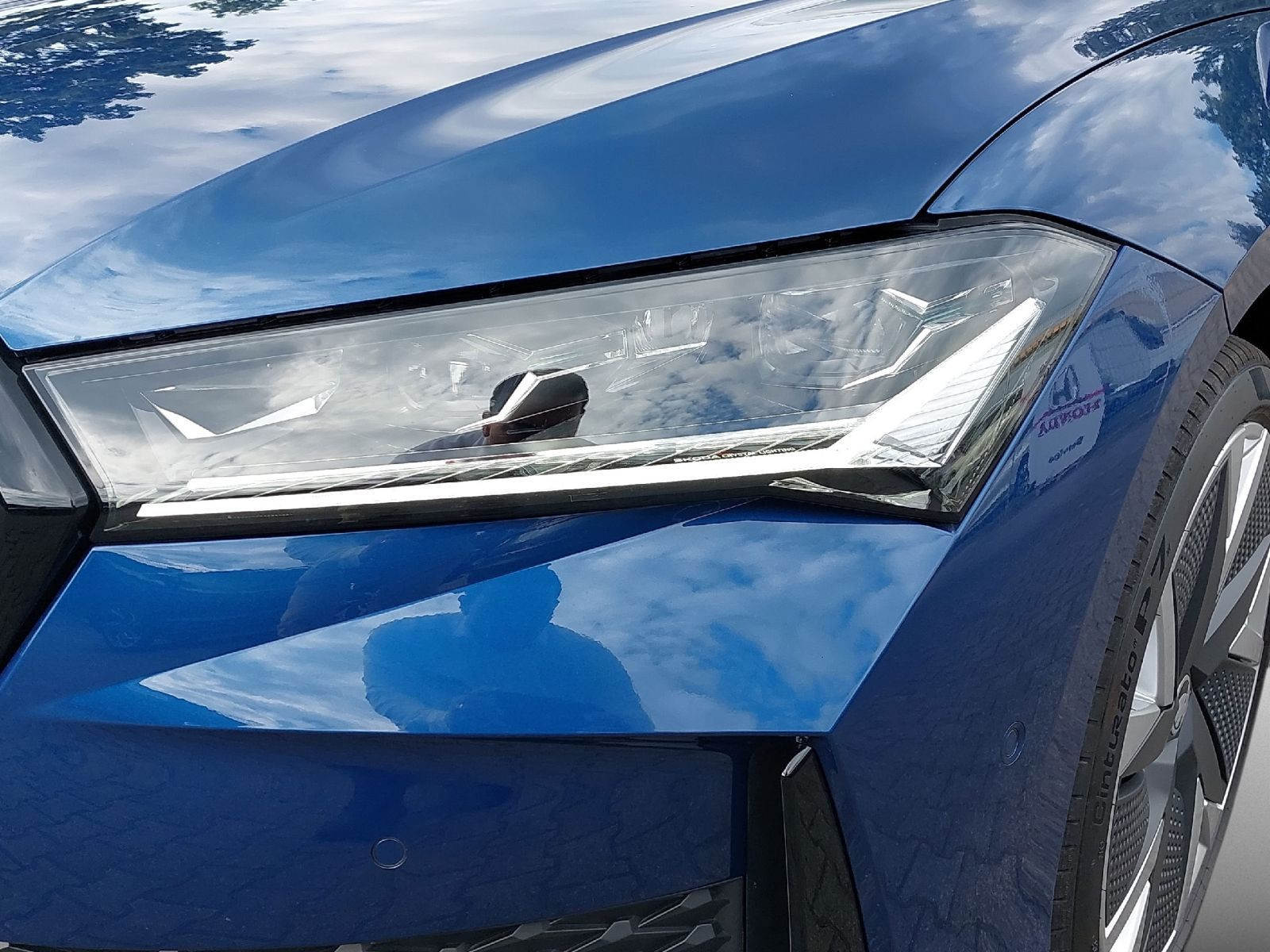 Superb Combi 1.5TSI iV 150kW Sportline 360°*PANO
