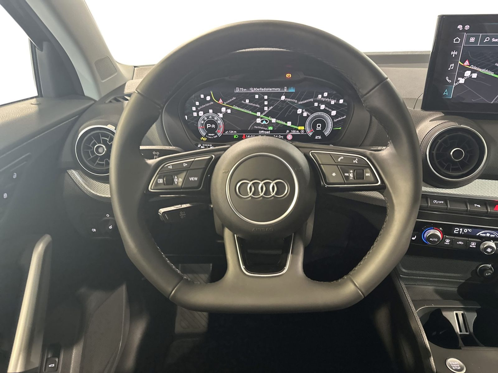 Q2 35 TFSI S LINE LED+KAMERA+VCP+AHK+NAVI