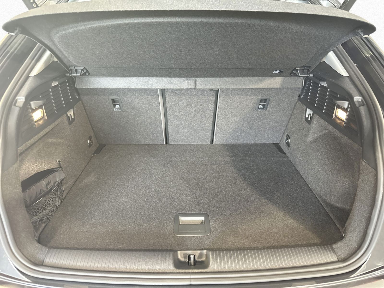 Q2 35 TFSI S LINE LED+KAMERA+VCP+AHK+NAVI
